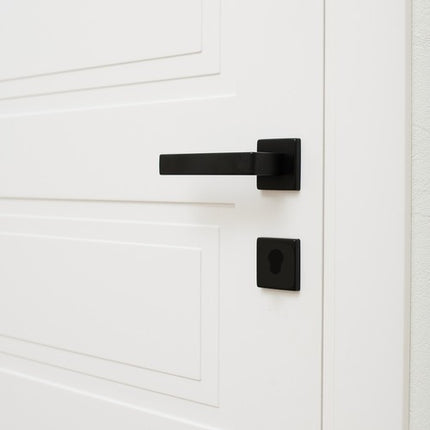 Ruhhy Zwarte Matte Deurklink voor Binnendeuren – Modern Design – Inclusief Rozet – Stil & Duurzaam – Universeel Links en Rechts Monteerbaar