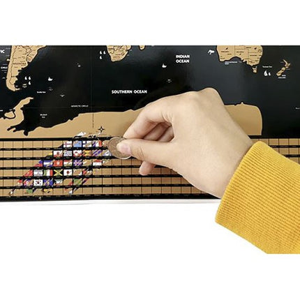 Malatec Scratch Map Deluxe Edition – Krasbare Wereldkaart 82.5 × 59.4 cm – Luxe Reiskaart met Accessoires, Stickers & Gouden Kraslaag