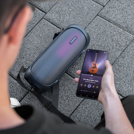 Krüger & Matz Street XL Draadloze Draagbare Bluetooth Speaker Met FM Radio - RGB Verlichting - TWS Functie - 30W - Zwart