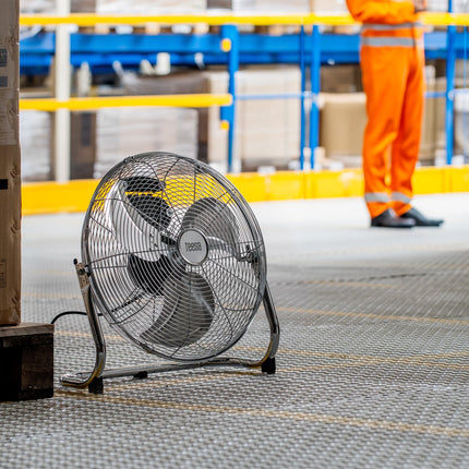 Teesa Vloerventilator 40 cm – Krachtige 50W Compacte Vloerventilator met 3 Snelheden, 90° Oscillatie en Kantelbare Kop – Geruisarme Luchtcirculatie voor Thuis, Werkplaats of Kantoor