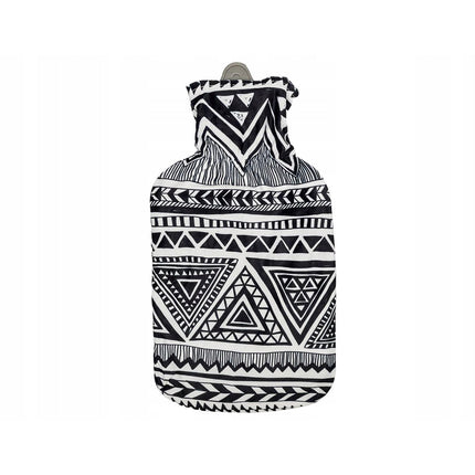 Tragar Triangle Warmwaterkruik 2 Liter – Met Zachte Hoes – Zwart/Wit Aztec – Natuurlijk Rubber – 34×20 cm
