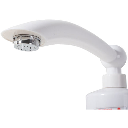 Kraan met geïntrigeerde doorstroomverwarmer en temperatuur weergave