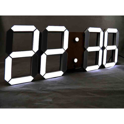 Digitale wekker klok en moderne tafel lamp witte LED's